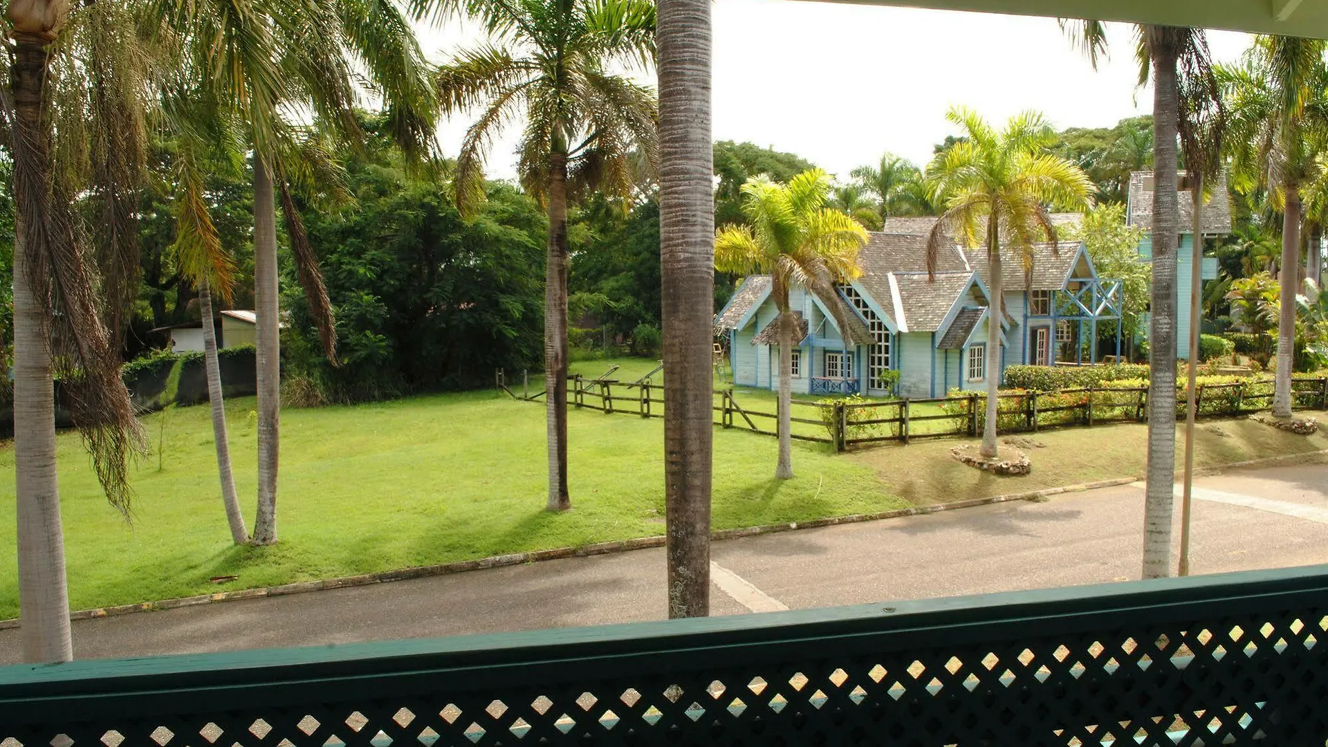 ** Hotel Mango Beach Studio Negril Jamajka